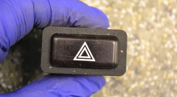 BMW 3 E30 Hazard light switch SAEQC80FK5023