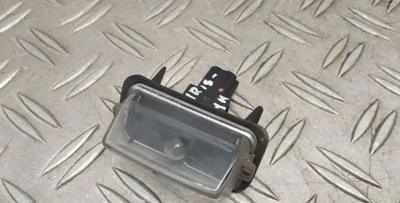 Toyota Auris E180 Number plate light