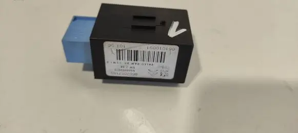 Citroen C6 Seat heating relay 9657087180 061010091