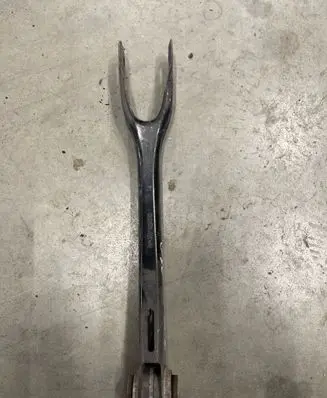 Rear control arm