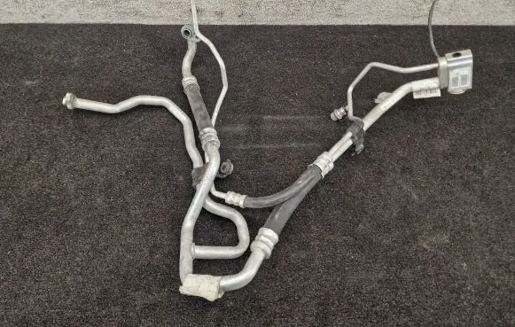 Tesla Model S Air conditioning (A/C) pipe/hose 101954400A 103796200F