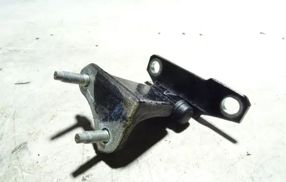 Infiniti Q50 Rear door upper hinge A070017ES695115