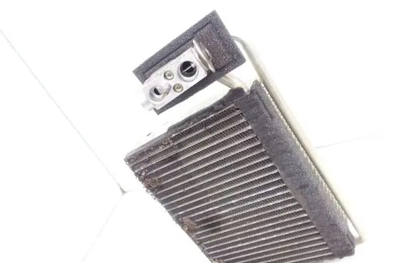 BMW X3 E83 Air conditioning (A/C) radiator (interior) 2242536 H9104000 6981100