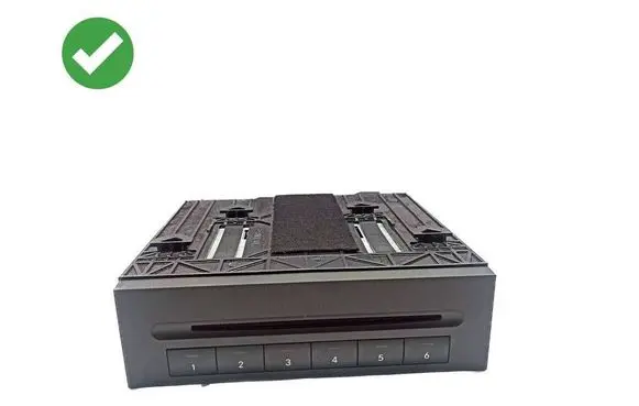 Mercedes-Benz SLK R171 CD/DVD changer 1715453440 7181915030
