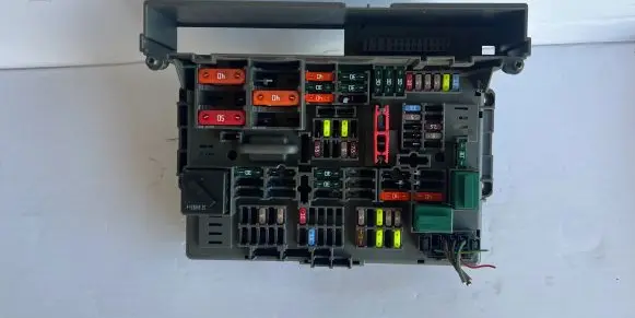 BMW X1 E84 Fuse module 9119446