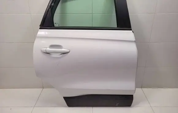 Opel Crossland X Rear door