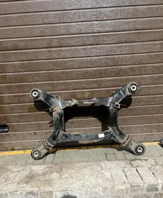 Mercedes-Benz R W251 Rear subframe A251350032 F1582