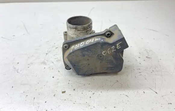 Volkswagen Polo Throttle valve 03D133062E