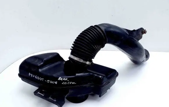 Peugeot 5008 Intake resonator 9656237680 9684318180