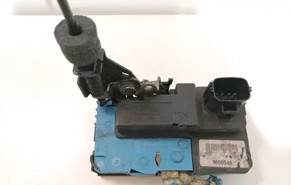 Volvo V70 Front door lock