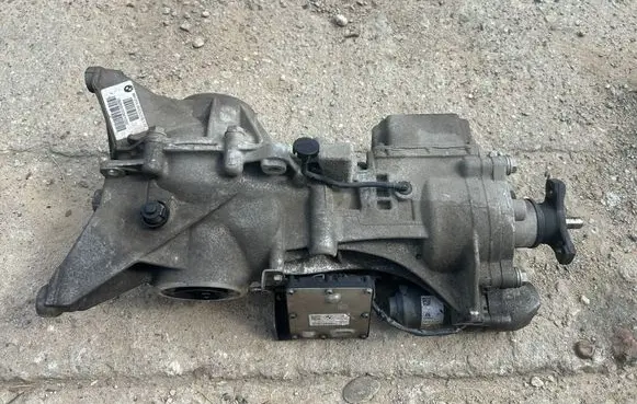 BMW X1 F48 F49 Rear differential 8841514