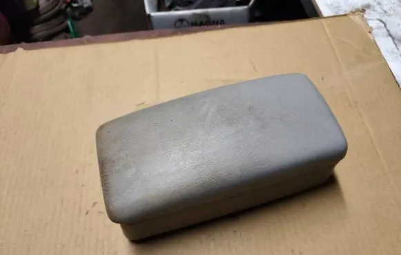 Chrysler PT Cruiser Armrest 