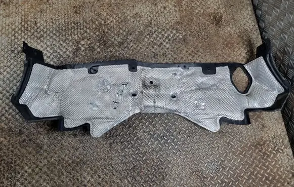 Jeep Grand Cherokee Engine compartment bulkhead 68067775 68067774