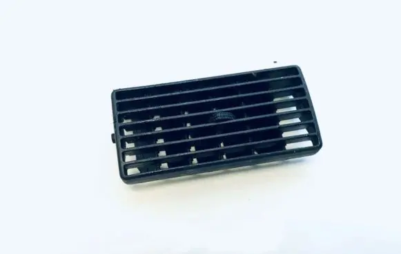 Volkswagen Golf IV Dash center air vent grill