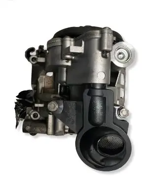 Mini Cooper Countryman R60 Oil pump 7811924
