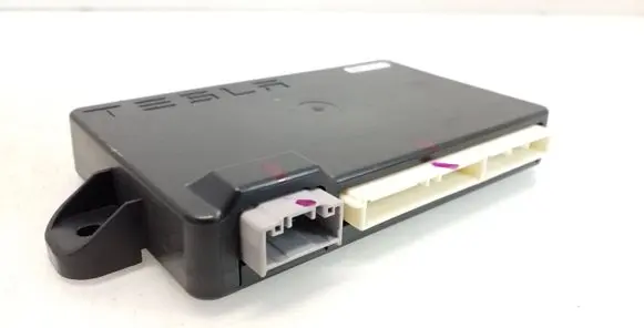 Tesla Model X Door control unit/module 104549010D