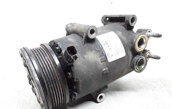 Volvo V60 Air conditioning (A/C) compressor (pump) 31332616