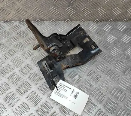 Peugeot 5008 ABS pump bracket 96611624
