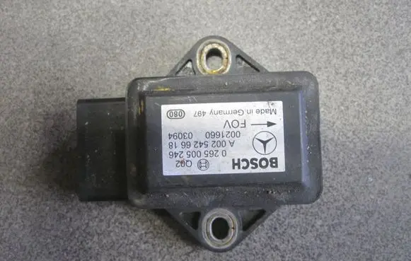 Mercedes-Benz E W211 ESP acceleration yaw rate sensor A0025426618