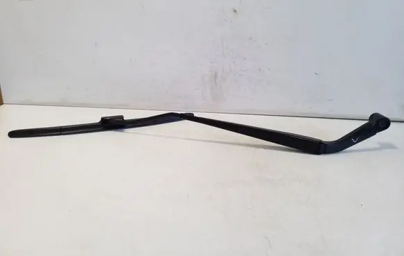 Front wiper blade arm