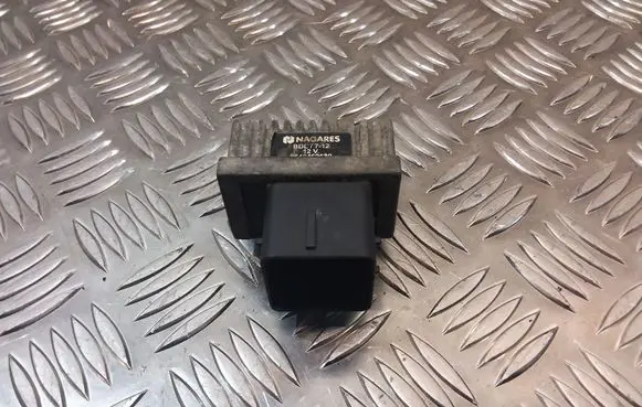 Renault Scenic II - Grand scenic II Glow plug pre-heat relay 9640469680