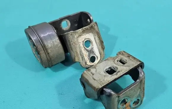 Peugeot 207 Front door hinge set IMPRK1537320