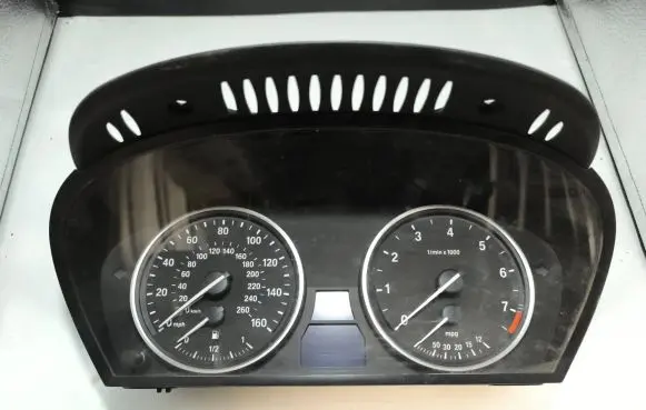 BMW 5 E60 E61 Speedometer (instrument cluster) 62109194887 110080398079
