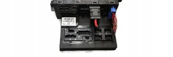 Mercedes-Benz CLS C219 Fuse module 2115456101