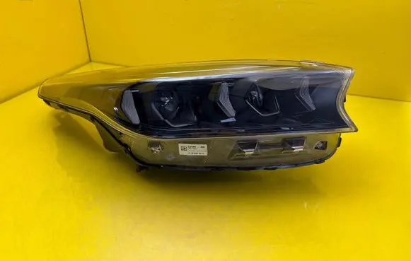 KIA Xceed Headlight/headlamp 92102J7850