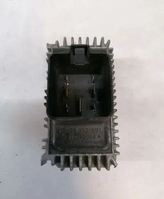 Opel Zafira A Glow plug pre-heat relay 09132691 51299008A