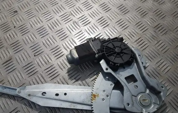 Nissan Note (E11) Sliding door window regulator with motor