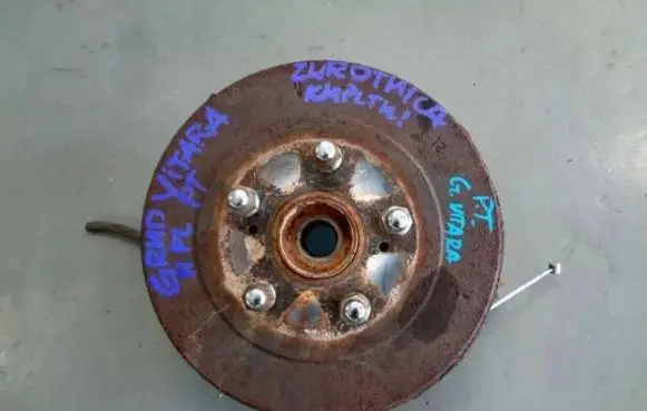 Suzuki Grand Vitara II Rear wheel hub