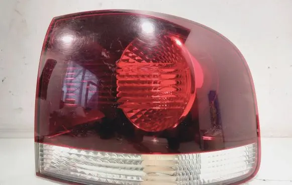 Volkswagen Touareg I Rear/tail lights 7L6945096r