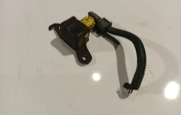 Toyota Corolla E120 E130 Airbag deployment crash/impact sensor