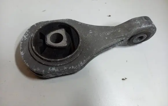 Alfa Romeo Giulietta Engine mounting bracket ALFA ROMEO GIULIETTA 2011- 1.6 JTDM