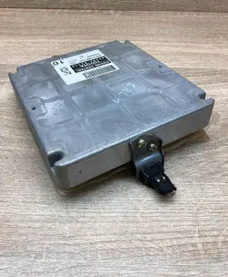 Toyota Corolla E120 E130 Engine control unit/module ECU 8966602110 17580005221