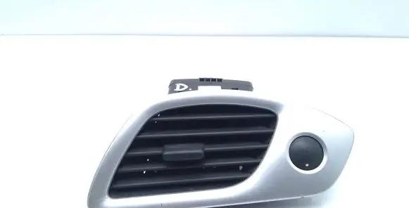 Renault Scenic III - Grand scenic III Dashboard side air vent grill/cover trim 1012427
