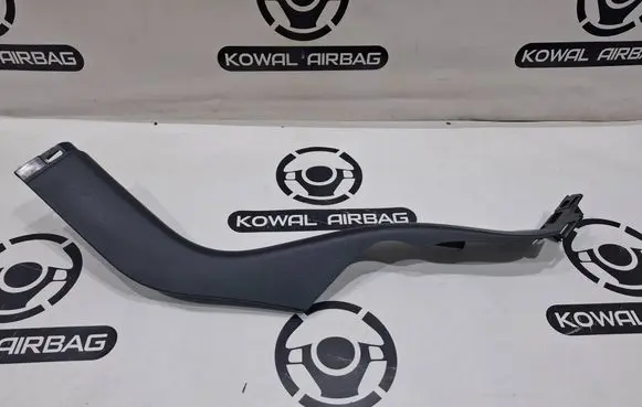 Mercedes-Benz G W463 2nd Gen (C) pillar trim A4636926501