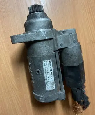Volkswagen Golf VI Starter motor 02M911024S
