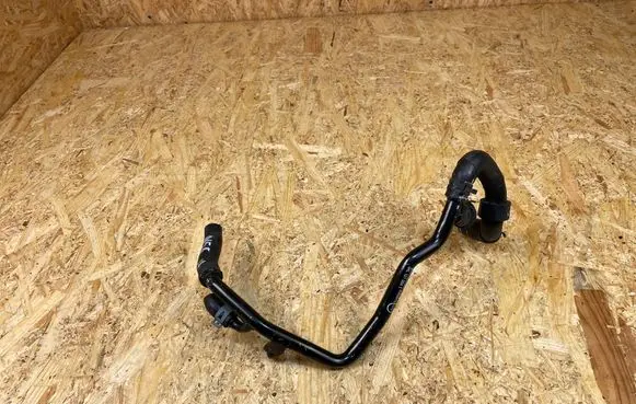 Volkswagen PASSAT B8 Engine coolant pipe/hose 04L121058AE 04L121064t 04L121058AD