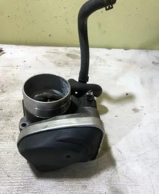 Volkswagen Jetta V Throttle valve 06A133062AT A2C53093430 06285