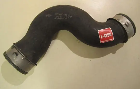Audi A3 S3 8P Intercooler hose/pipe 1K0145832C