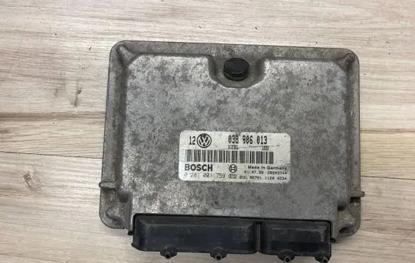 Volkswagen Caddy Engine control unit/module 038906013 0281001759