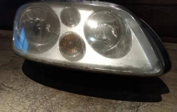 Volkswagen Touran I Headlight/headlamp 1T0941006E 0301205602