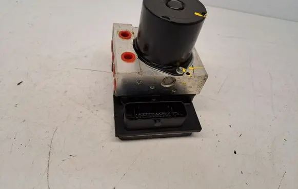 Volkswagen Polo V 6R ABS Pump 6Q0907379
