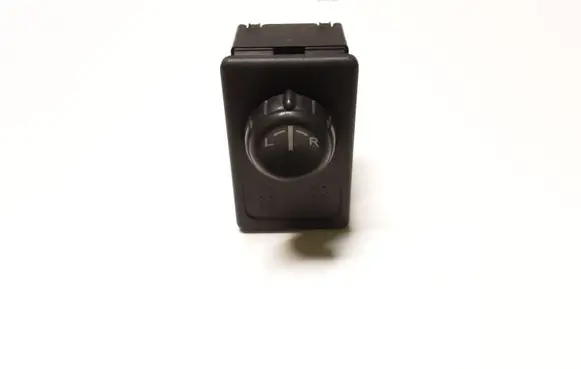 Nissan X-Trail T30 Wing mirror switch