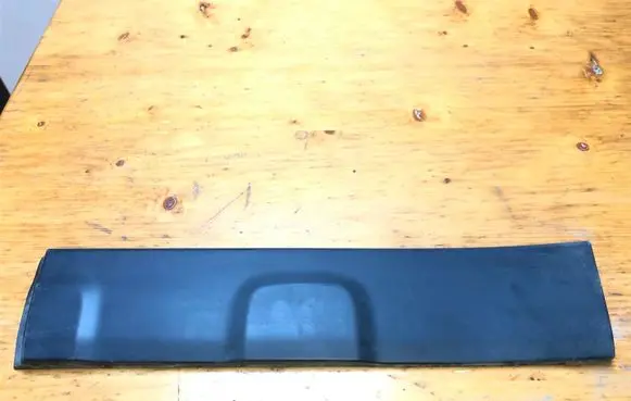 Rear door trim (molding)