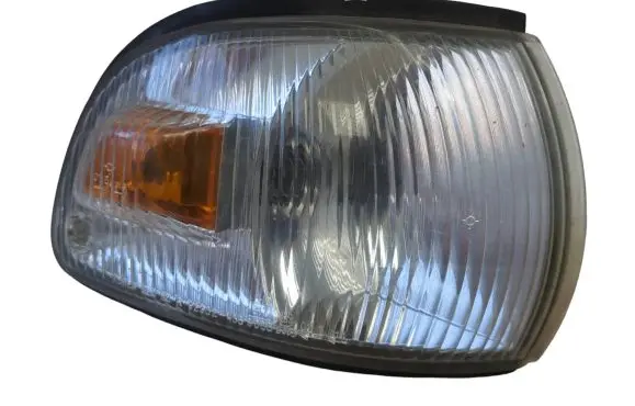 Hyundai H-100 Front indicator light 92302438