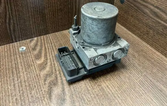 Ford Transit ABS Pump 0265231533 6C112M110AD