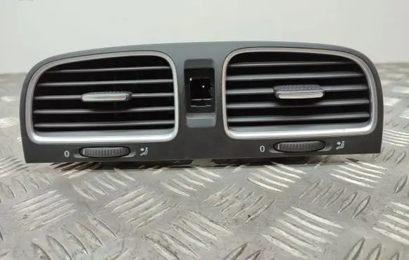 Volkswagen Golf VI Dash center air vent grill 5K0815736 5K0815735